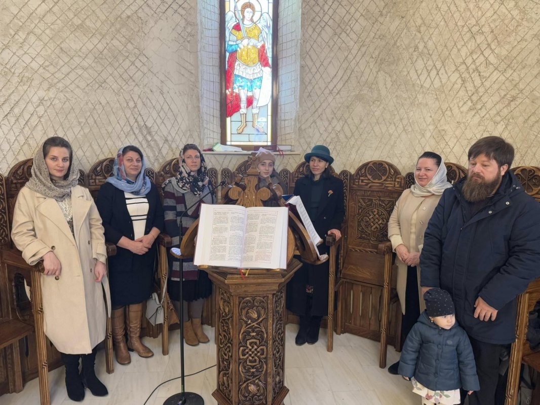 Slujire arhierească în Catedrala din Cahul 325797