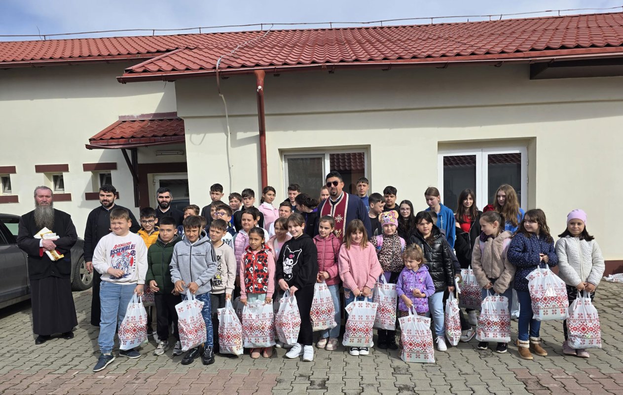 Daruri pentru copiii dintr‑o parohie prahoveană 326016