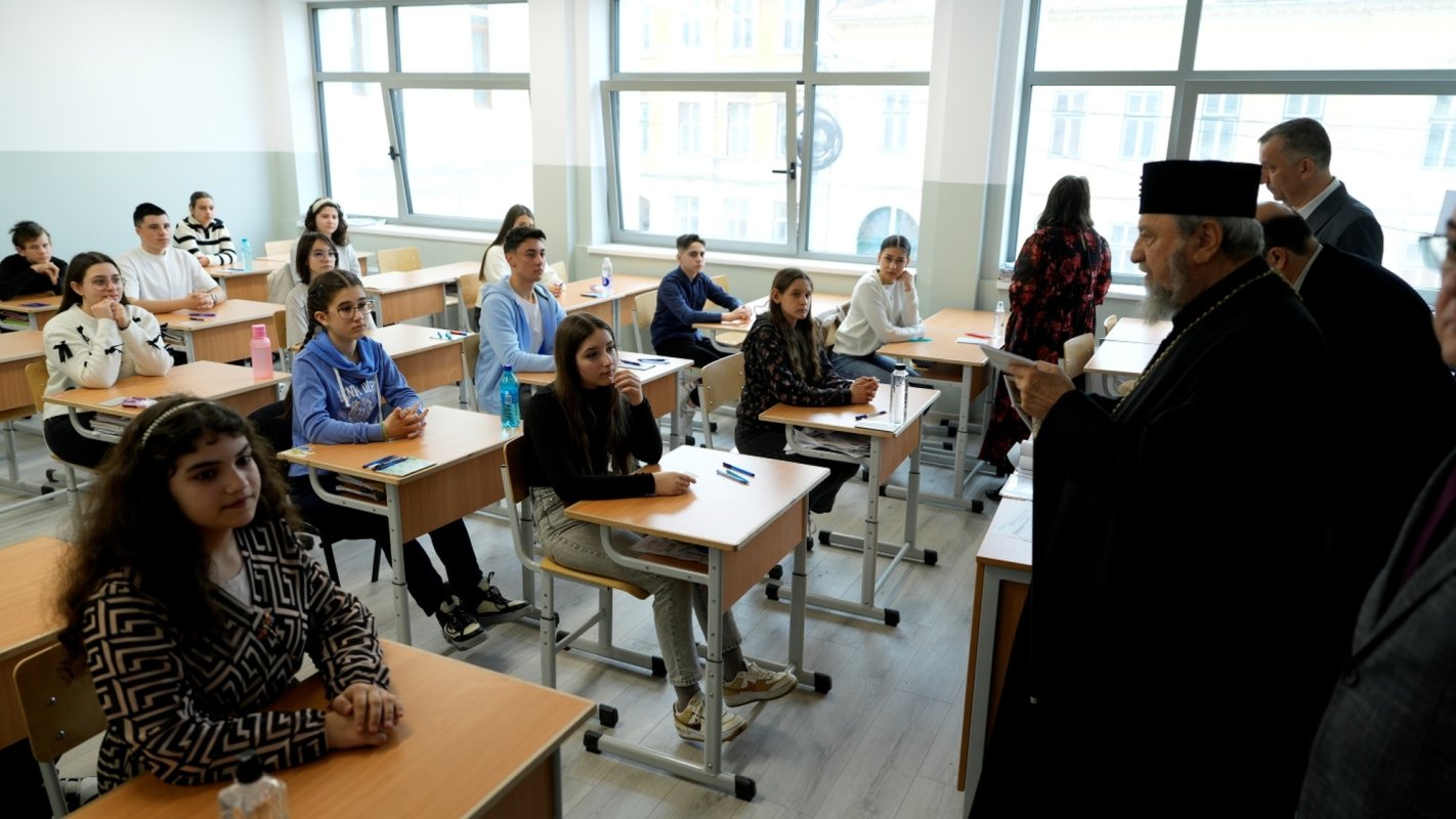 Etapa judeţeană a Olimpiadei de religie la Sibiu 326078