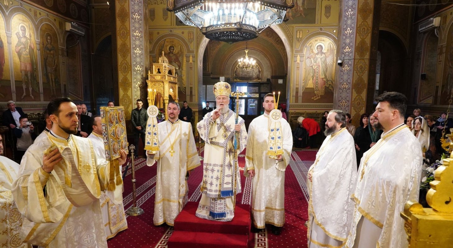 Evenimente bisericești și educaționale în Arhiepiscopia Târgoviștei 326143