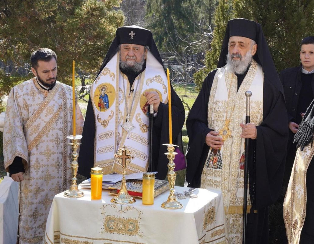 Deshumarea moaștelor Sfântului Cuvios Dometie cel Milostiv de la Râmeț 326236