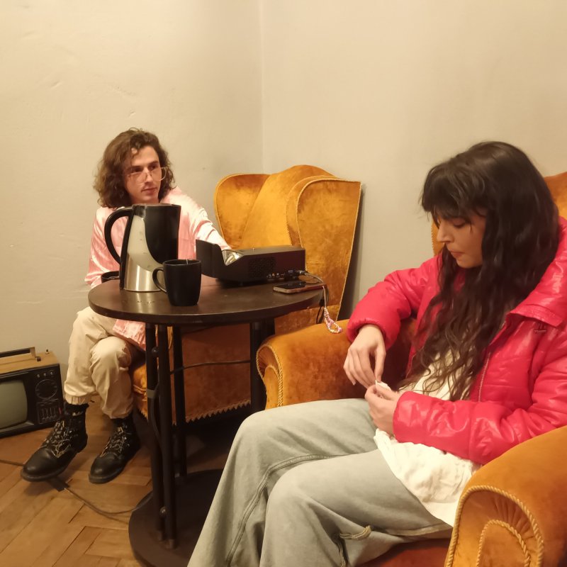 Premieră în „Parfumerie” 326286