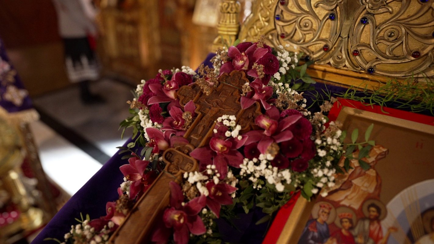 Popas de rugăciune la Mănăstirea Sinaia din județul Prahova  326547