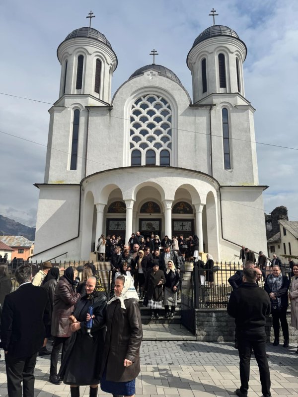 Binecuvântare arhierească pentru credincioșii din Rodna, Năsăud 326573