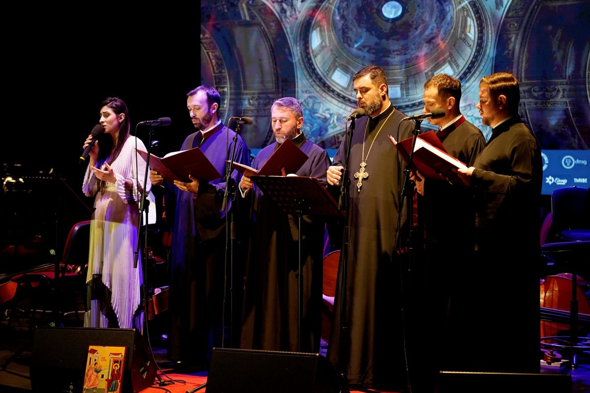 Gala Bunei Vestiri la Iași, în ajun de praznic 326727