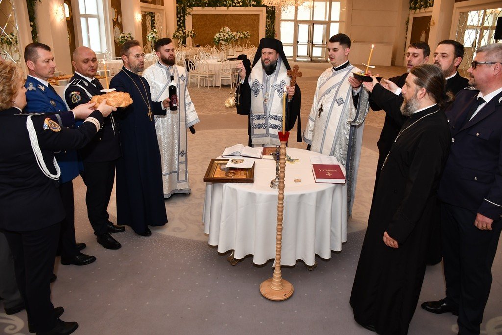 Sărbătoare la Mănăstirea Nera din județul Caraș-Severin 326984