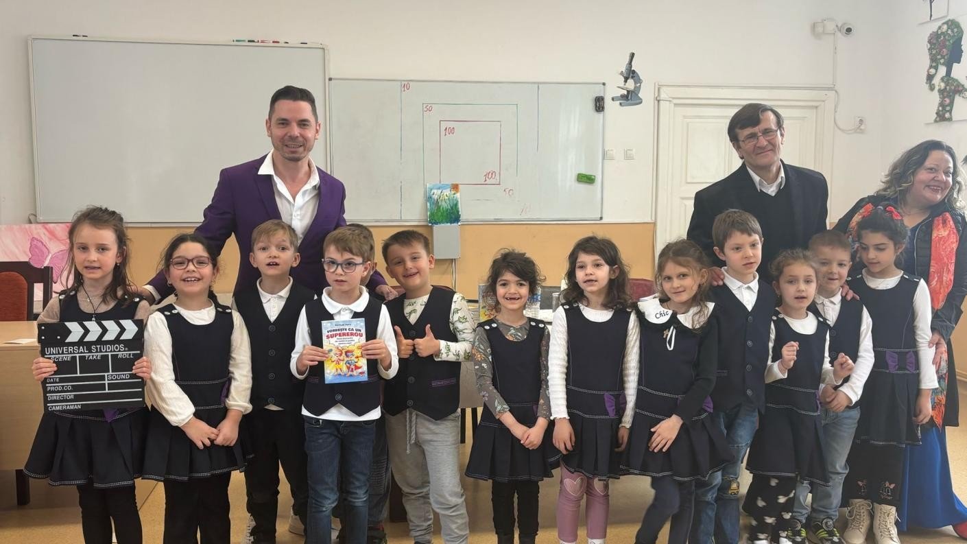 Lansare de carte pentru copii la Fundația „Episcop Melchisedec” din Roman 327026