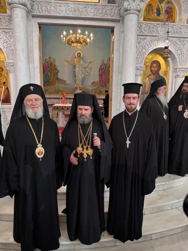 Întronizarea noului Întâistătător al Bisericii Ortodoxe a Albaniei 327218