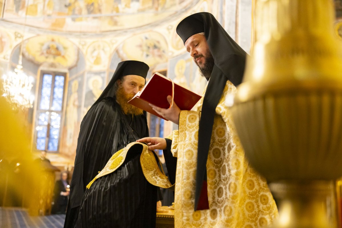 Ostenitor din Administrația Patriarhală a primit tunderea în monahism 327236