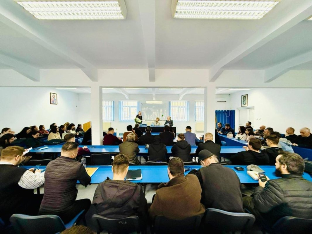 Activități dedicate tinerilor în Târgoviște 327380