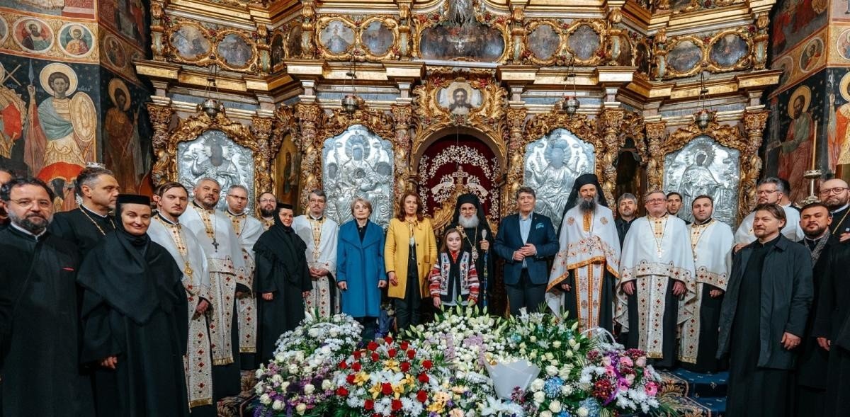 Înaltpreasfințitul Părinte Arhiepiscop Ioachim, la ceas aniversar 327333