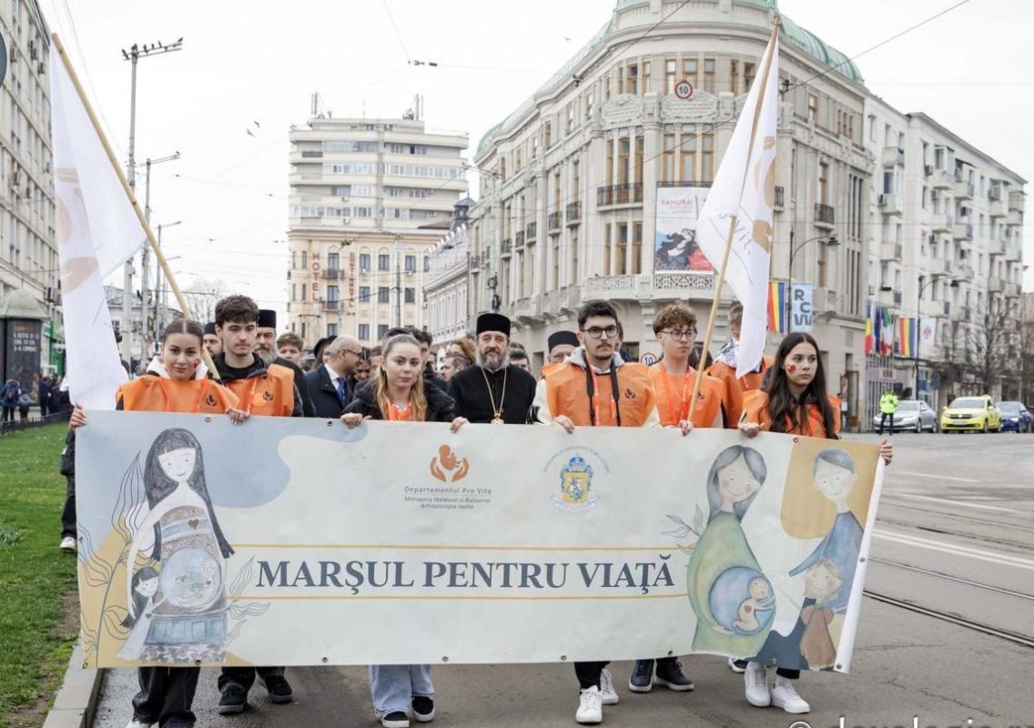 „Marșul pentru viață” de la Iași a adunat aproximativ 3.500 de participanți 327459
