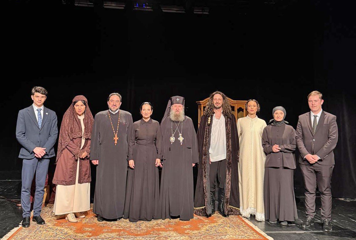 Seară culturală la Teatrul Metropolis 327452