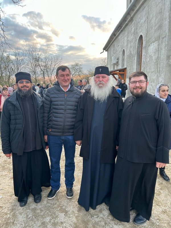 Taina Sfântului Maslu și sfințire de clopot în Filia Spata, Timiș 327442