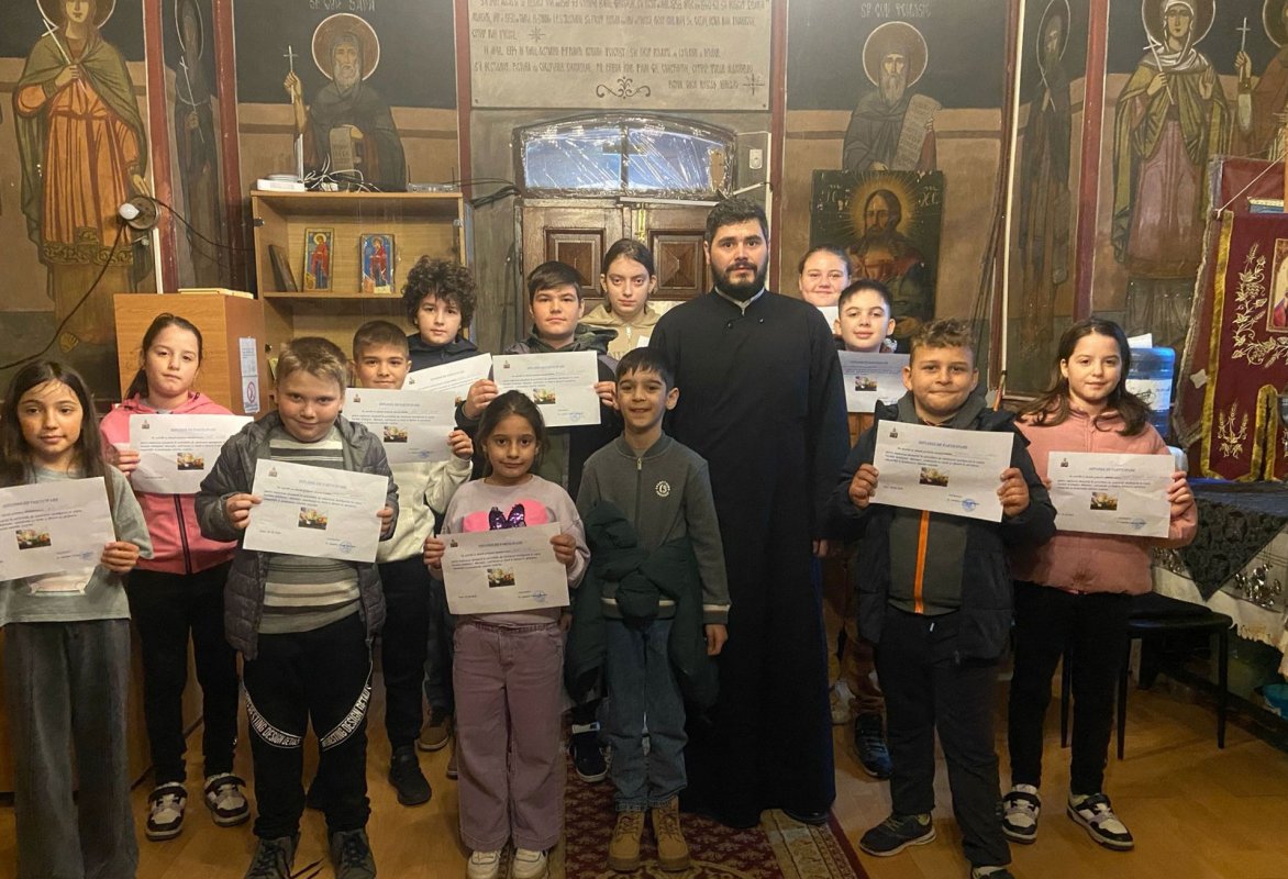 Proiect catehetic destinat tinerilor într-o parohie ilfoveană 327508