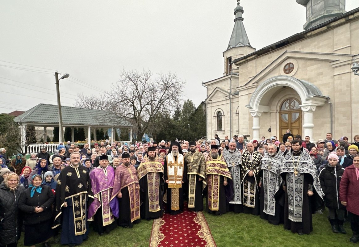 Trei protopopiate unite în rugăciune la Dubăsarii Vechi 327482