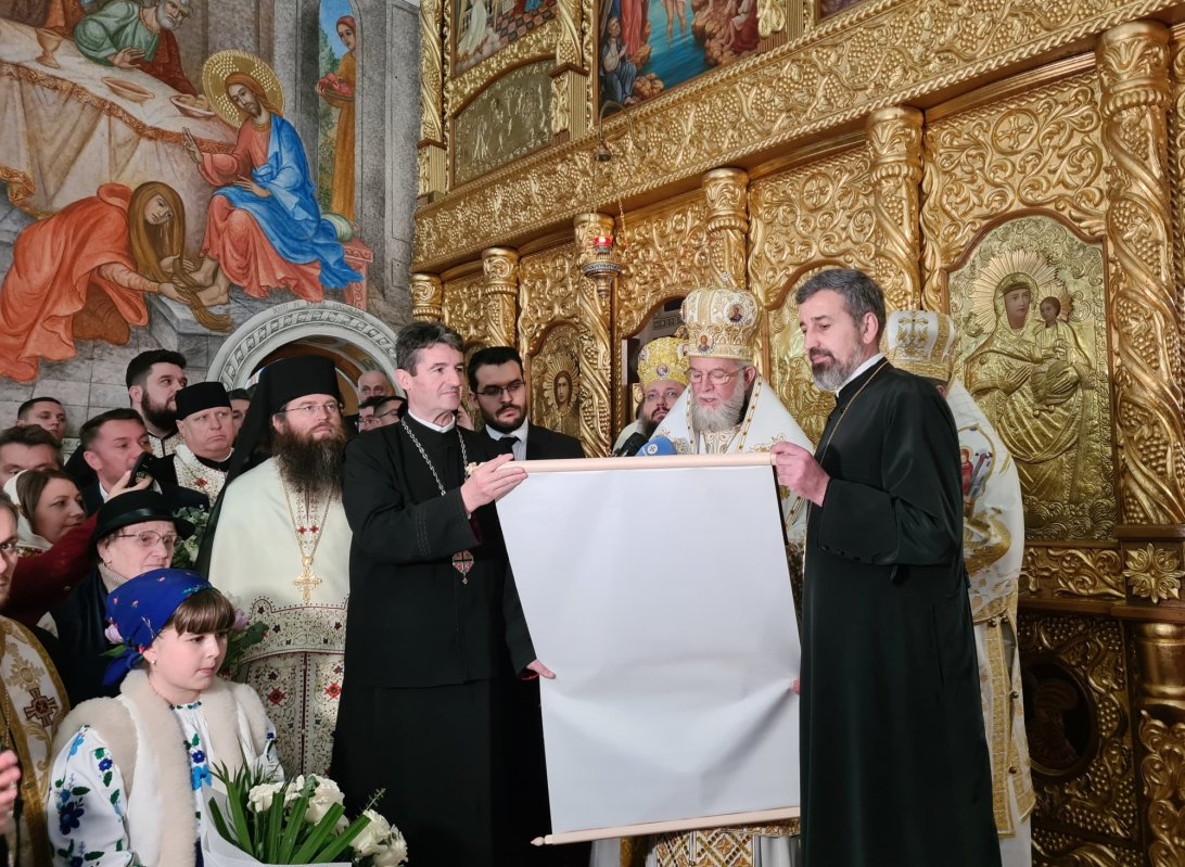 Sălajul şi-a primit noul arhipăstor 327771