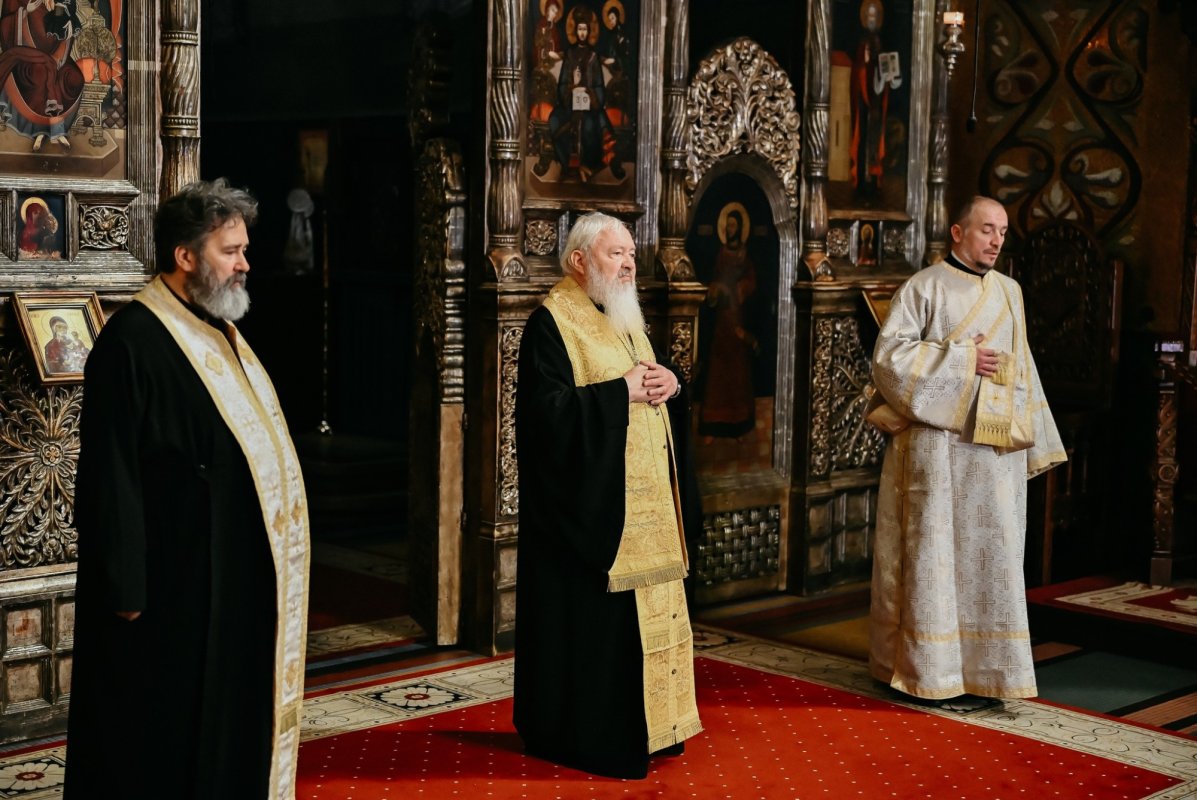 Pelerinajul tinerilor pe jos de la Iclod la Mănăstirea Nicula 327814