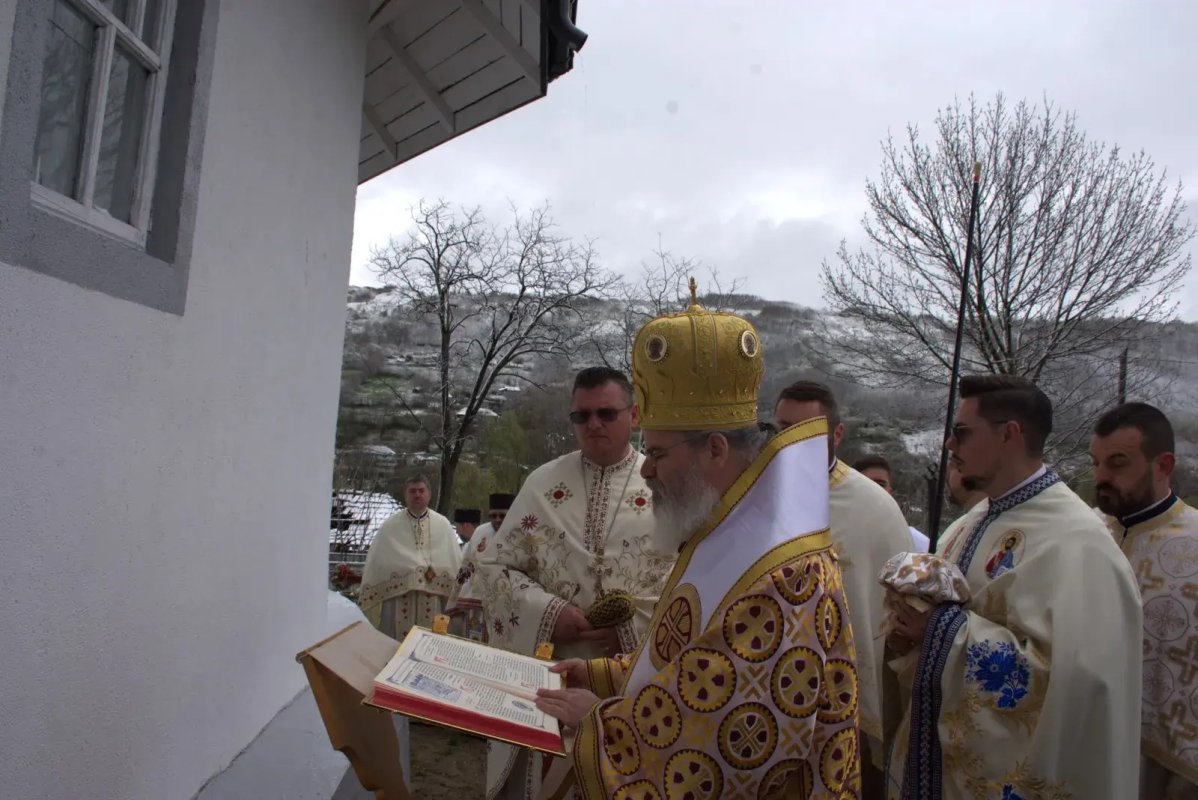 Un nou lăcaș de rugăciune într-un sat din județul Vaslui 327823