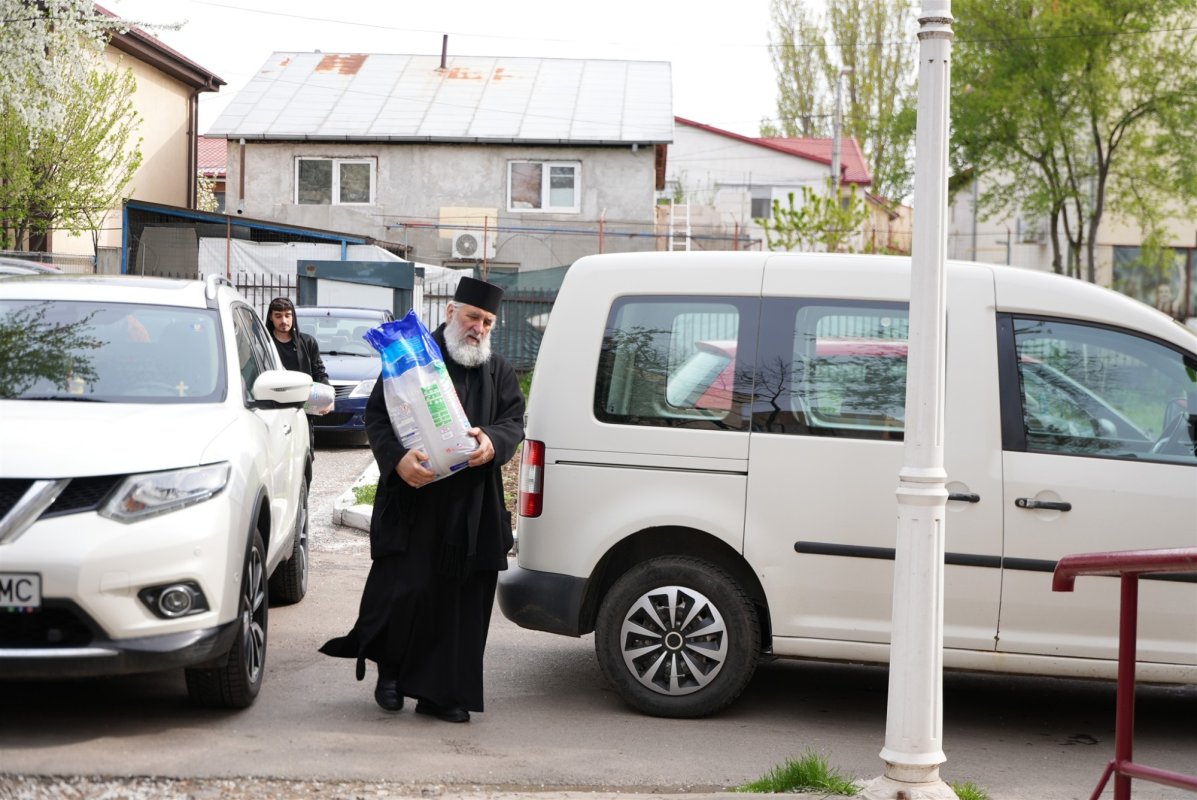 Daruri pentru nevoiaşii de la Adăpostul de noapte din Brăila 327893