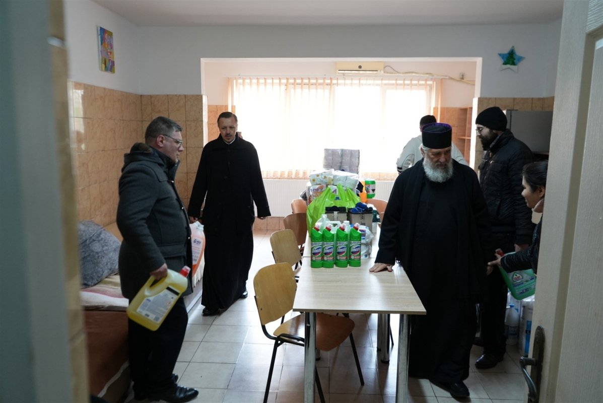 Daruri pentru nevoiaşii de la Adăpostul de noapte din Brăila 327894