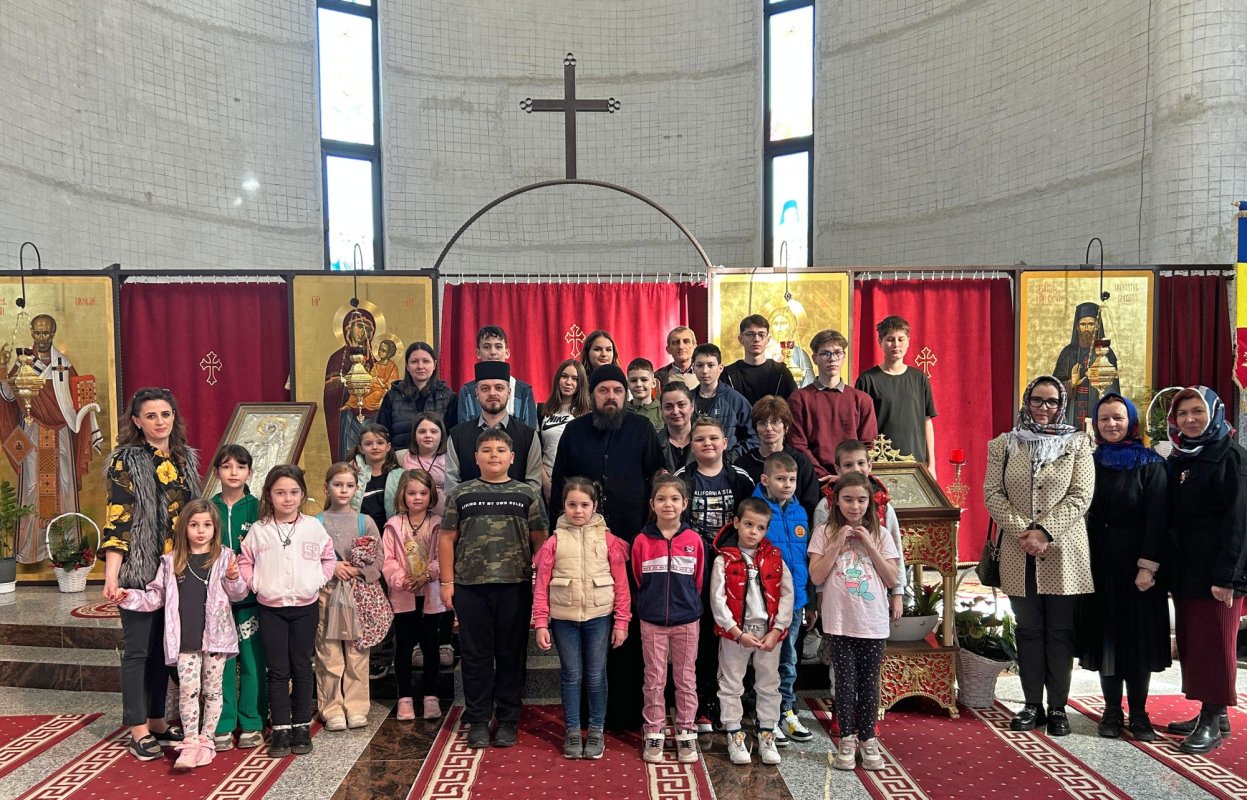 Activități catehetice în parohia bihoreană Tinăud 328002