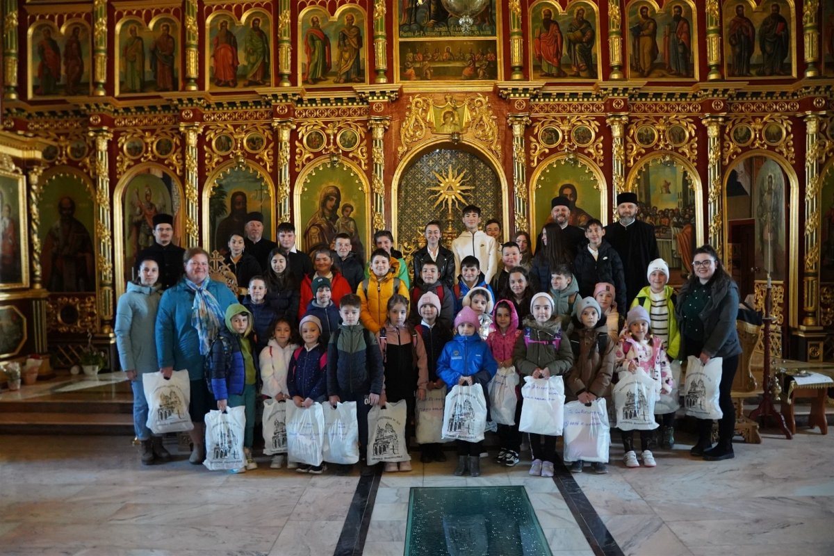 Binecuvântare și filantropie în Arhiepiscopia Dunării de Jos 328025