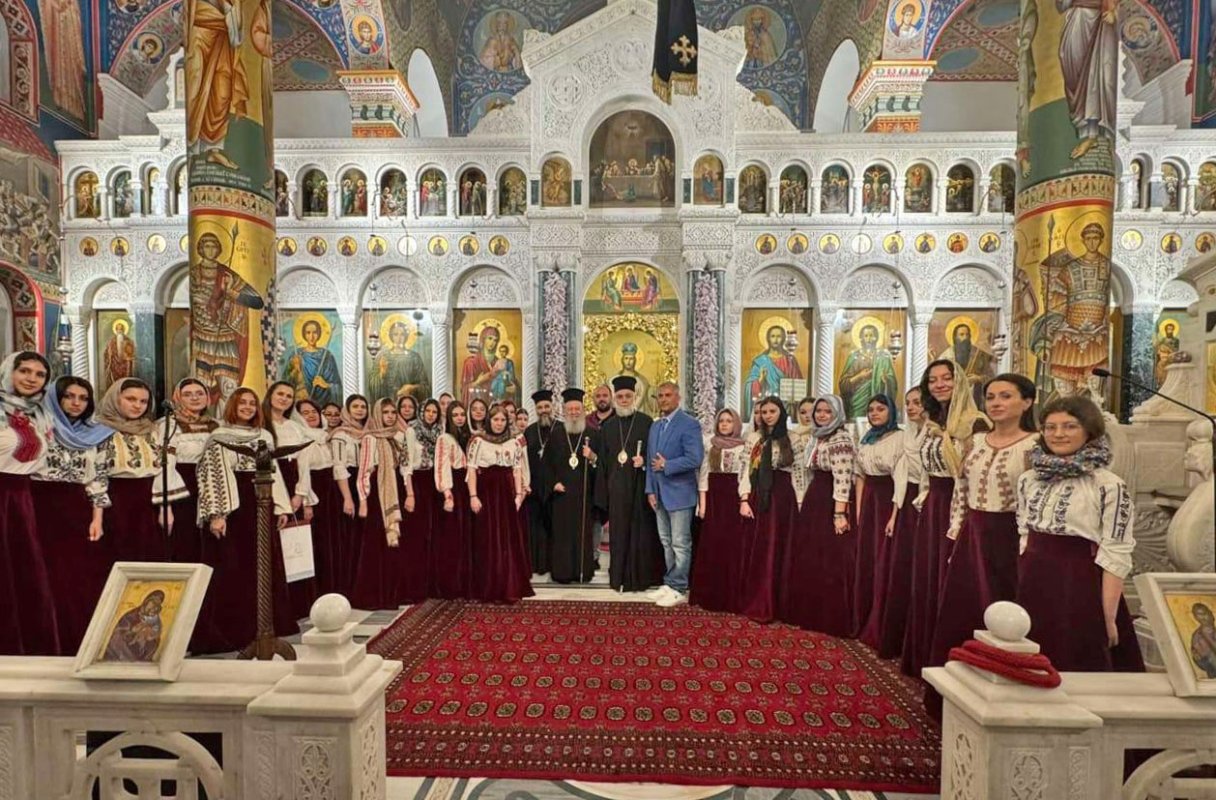 Cor din Târgoviște pe urmele Sfântului Ioan Rusul în insula Evia 328029