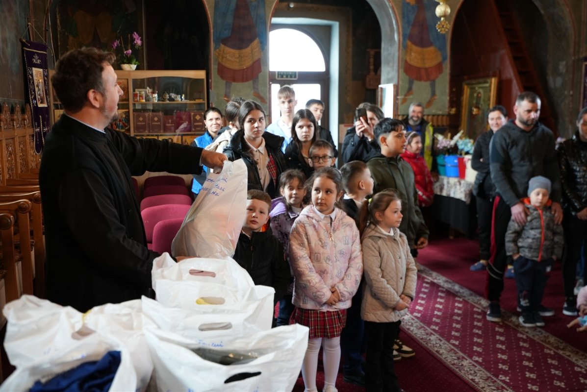 Programul eparhial pentru copii continuă în judeţul Galaţi 328104