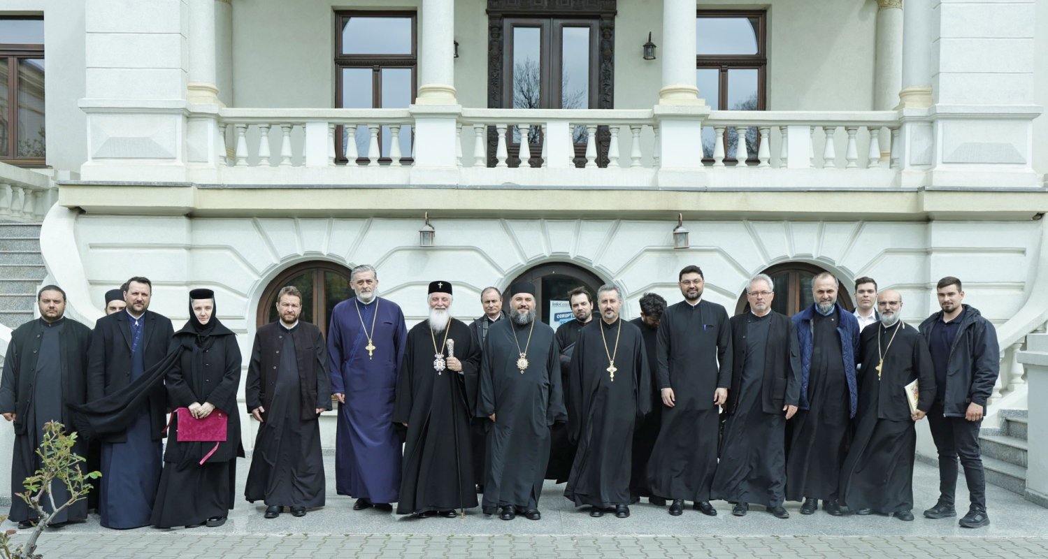 Două biserici donate de Arhiepiscopia Craiovei românilor din Marea Britanie 328202