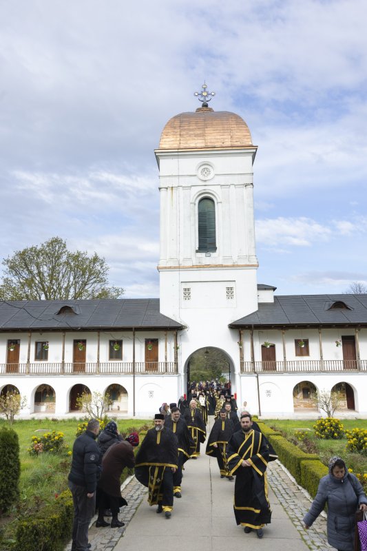 Fidelitate și cinstire față de ocrotitorul Mănăstirii Cernica din Ilfov 328328
