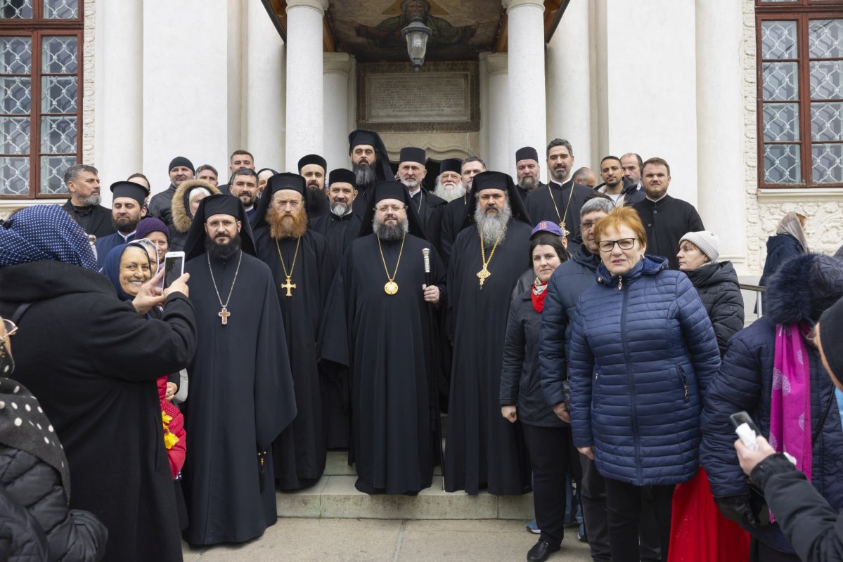 Fidelitate și cinstire față de ocrotitorul Mănăstirii Cernica din Ilfov 328353