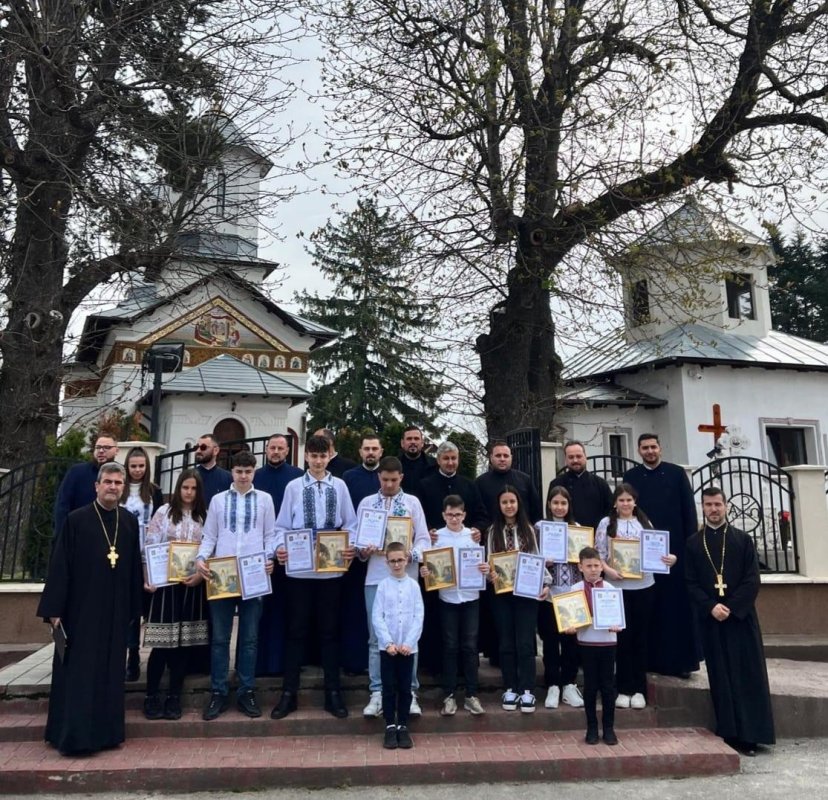 Peste 900 de tineri misionari premiați de protoierii din Eparhia Târgoviștei 328234