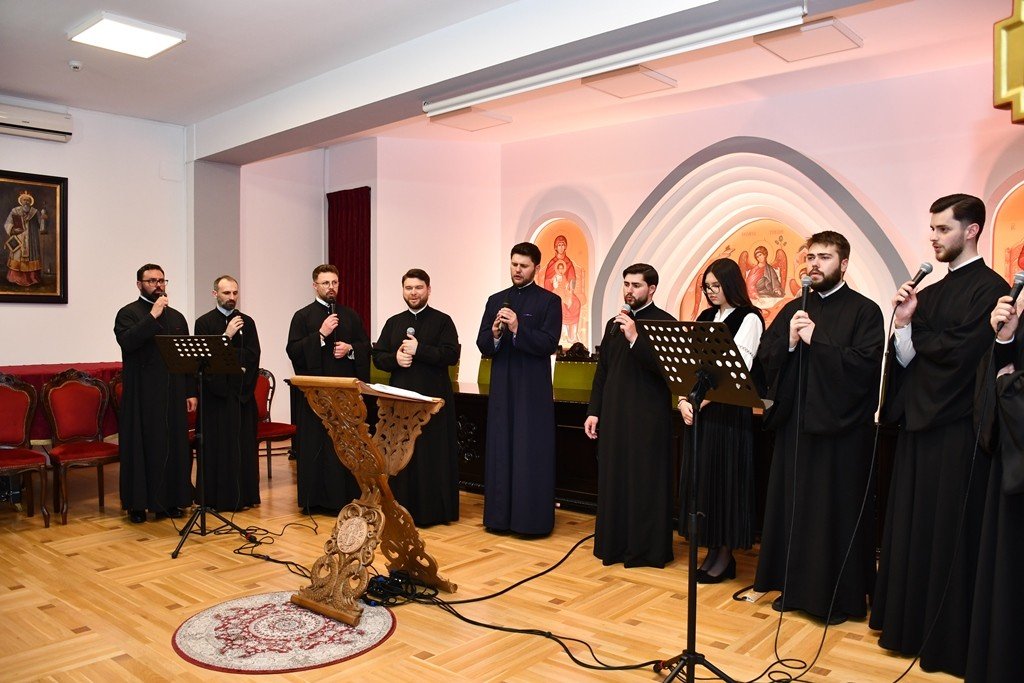 Pricesne și imnuri bizantine în Episcopia Caransebeșului 328203