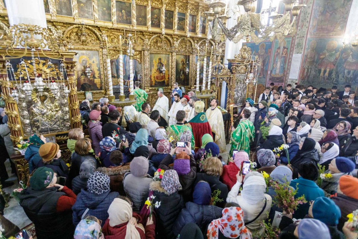 „Pelerinajul stâlpărilor” la Iași 328455