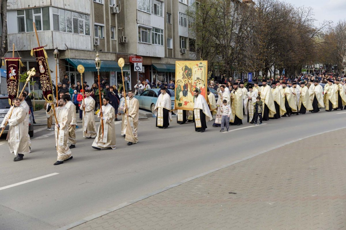 „Pelerinajul stâlpărilor” la Iași 328460