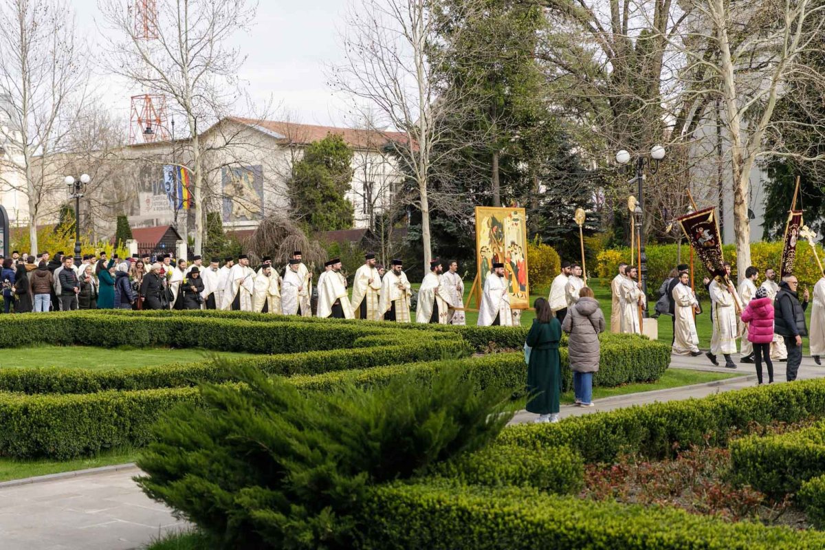 „Pelerinajul stâlpărilor” la Iași 328466