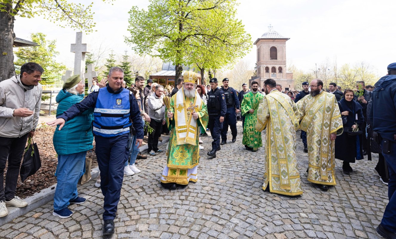 Duminica Floriilor pe Colina Bucuriei 328589