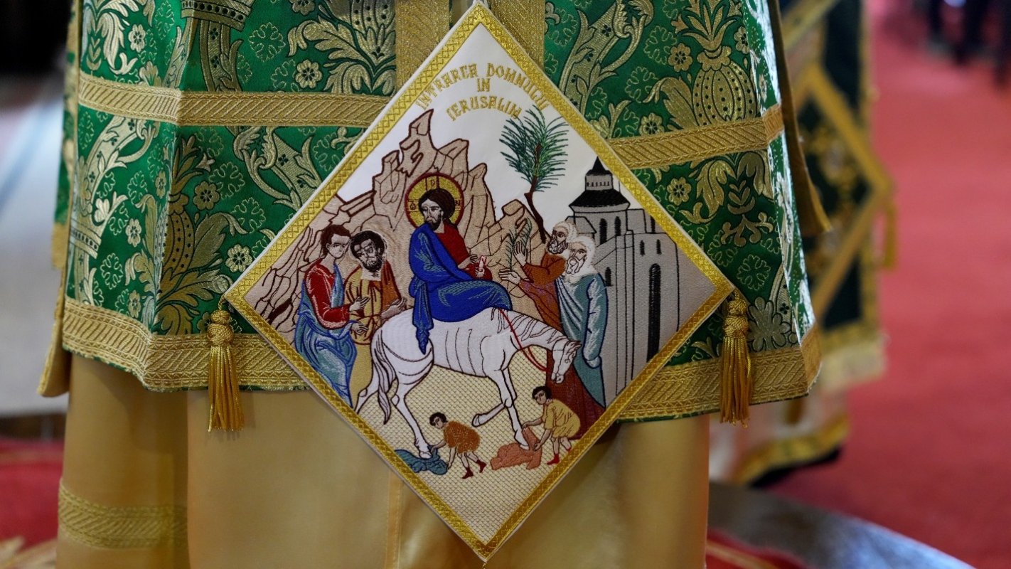 Binecuvântarea Floriilor pentru credincioşii din Sibiu 328620