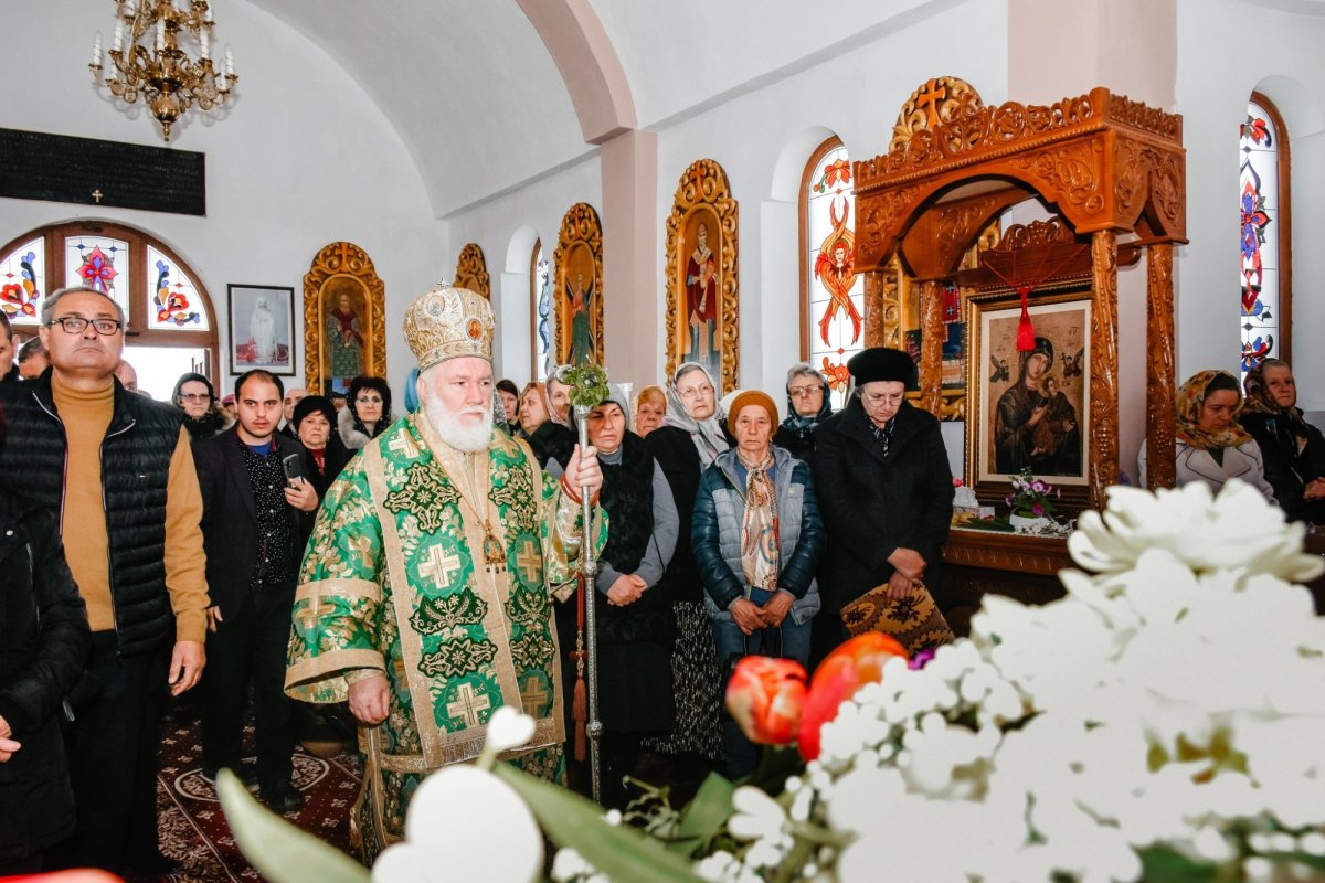 Pelerinajul de Florii și slujiri arhierești în Mitropolia Munteniei și Dobrogei 328703