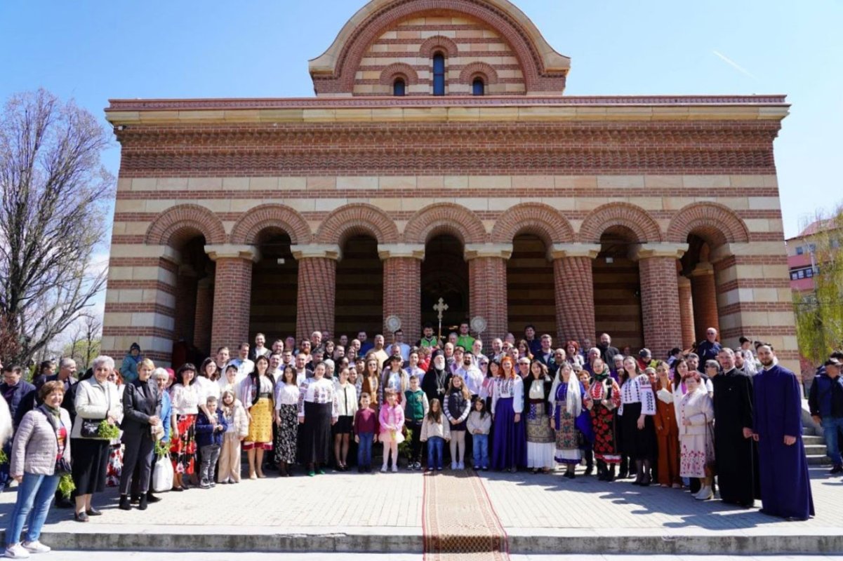 Pelerinajul de Florii și slujiri arhierești în Mitropolia Munteniei și Dobrogei 328707