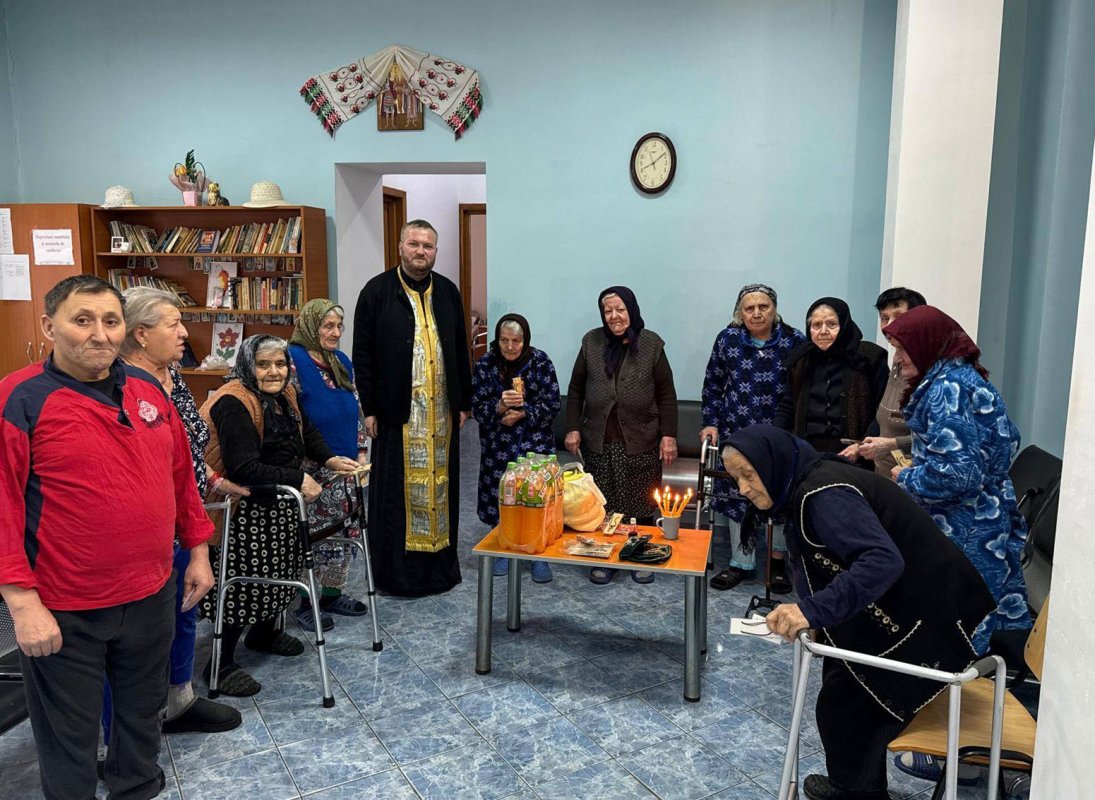 Activități bogate dedicate tuturor vârstelor la Parohia Fierbinți‑Târg 328786