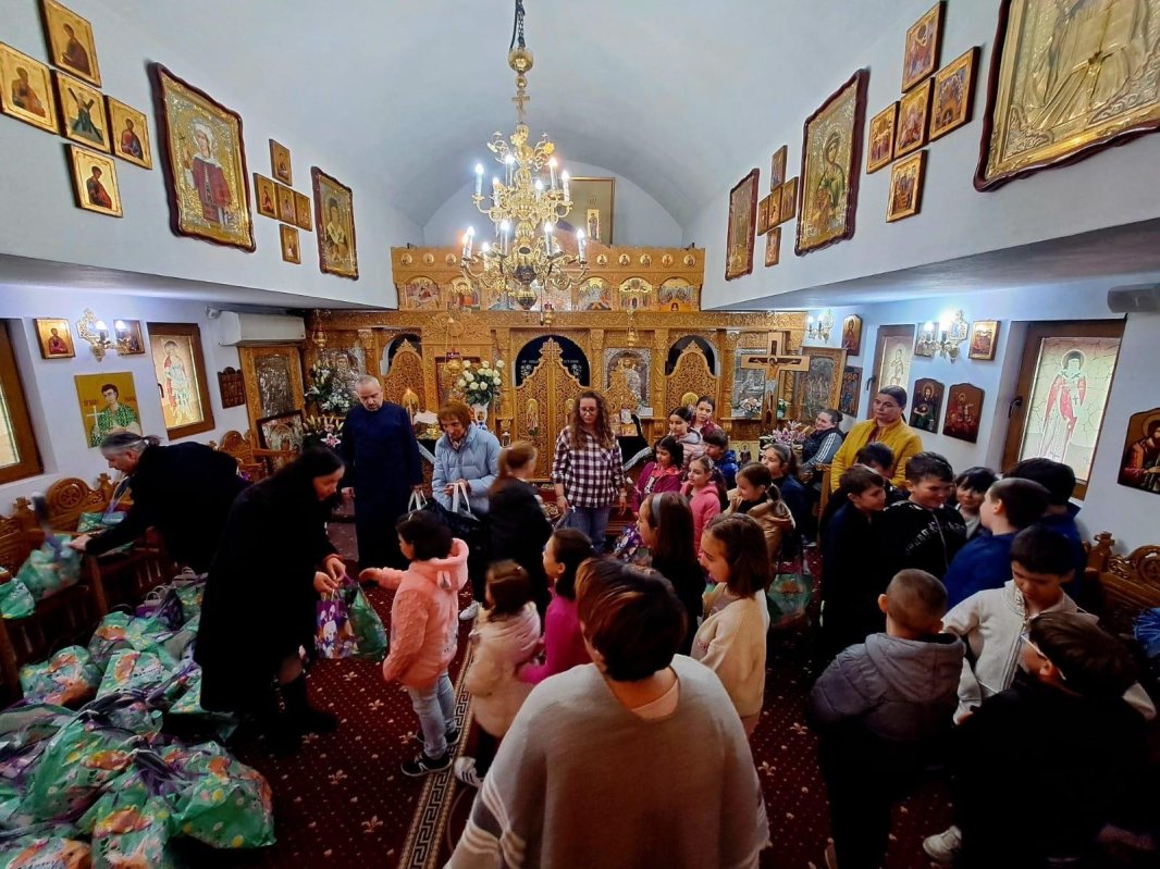 Daruri pentru copiii Centrului „Eu și prietenii mei” 328836