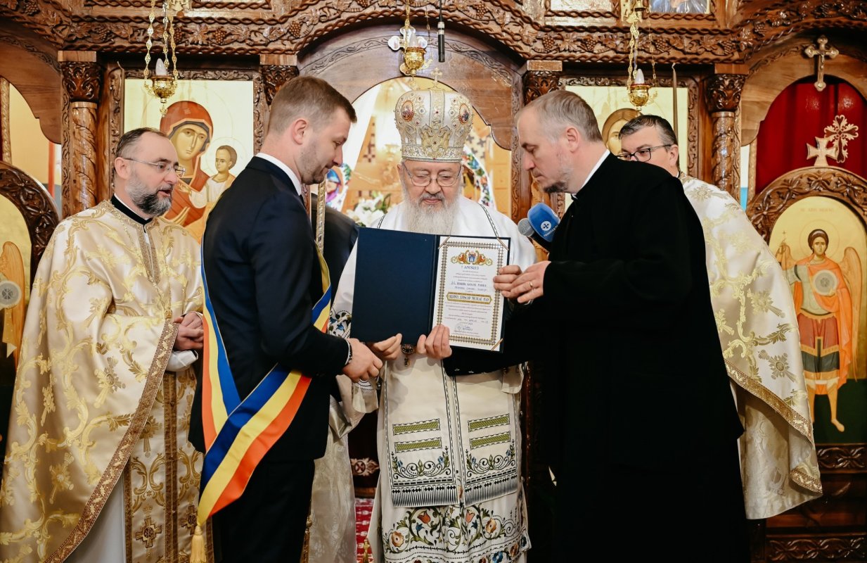 Hramul Bisericii „Intrarea Domnului în Ierusalim” din Florești  328760