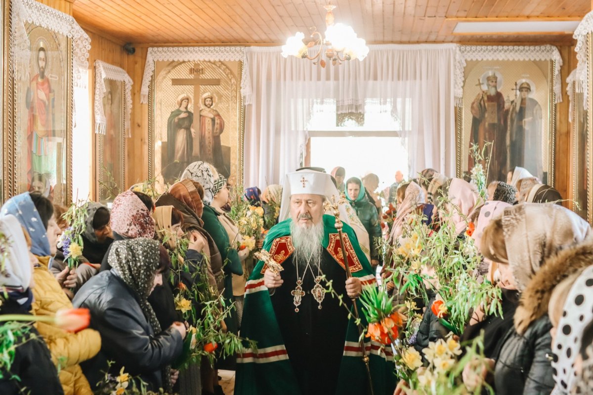 Popas de rugăciune într-o parohie din Republica Moldova 328787