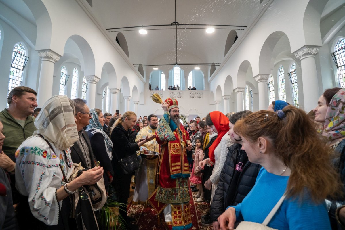 Slujire arhierească în noua Catedrală Arhiepiscopală din Londra 328788