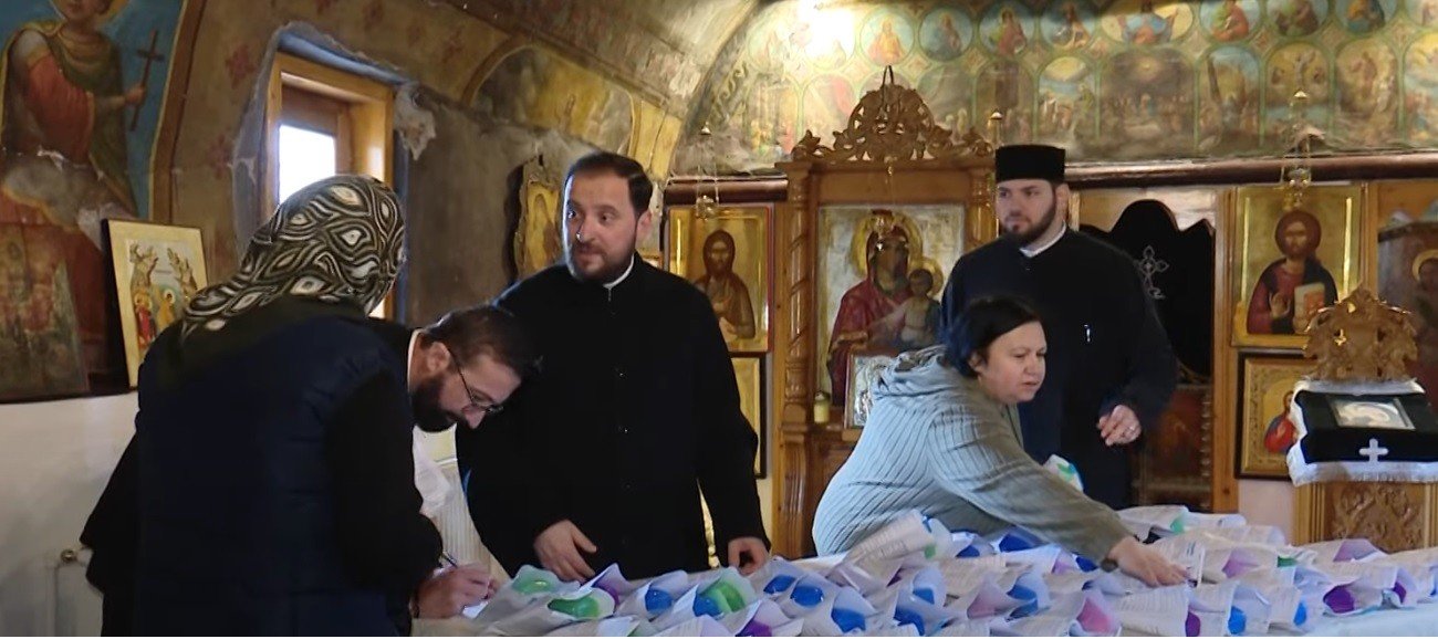 Vârstnici vulnerabili din Prahova sprijiniți de Federația Filantropia 328890