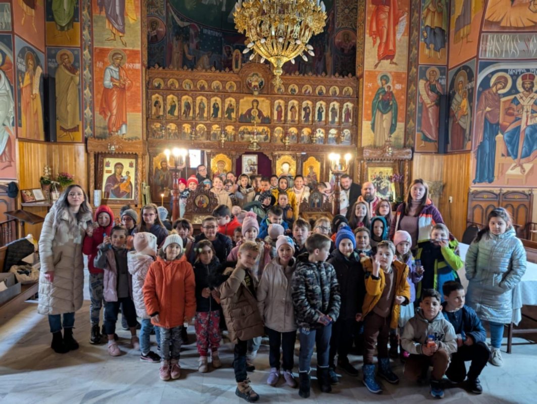 Activităţi filantropice şi catehetice la Cisnădie 328978