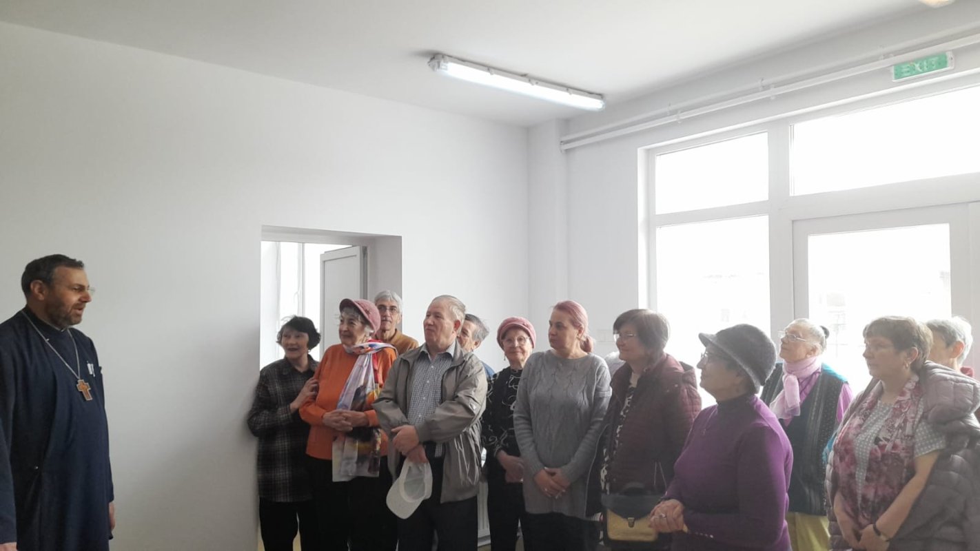 Campanie umanitară în Arhiepiscopia Craiovei 328983