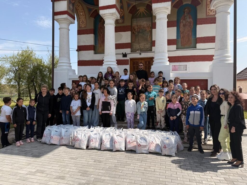 Campanie umanitară în Arhiepiscopia Craiovei 328984